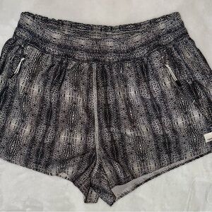 Vuori Black Gray Print Athletic Shorts